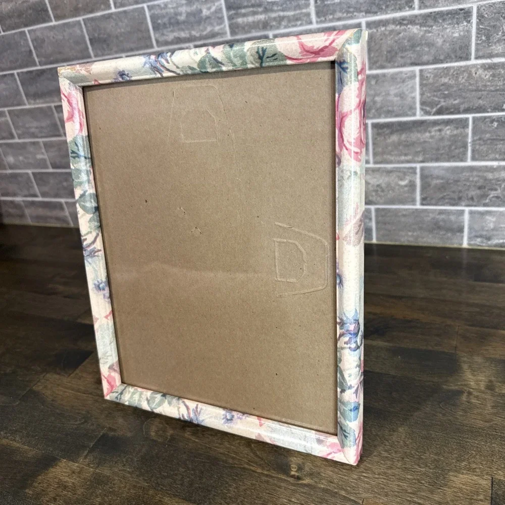 Vintage 90's Floral Picture Frame 8x10